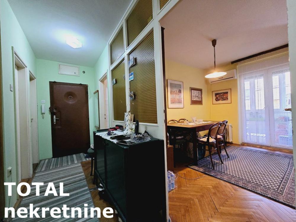 Slika 8 - Stan,NOVI SAD,CENTAR,kv: 86.00, € 329600, ID: 1099186