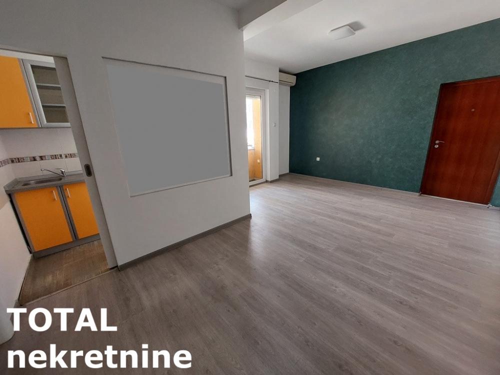 Slika 1 - Stan,NOVI SAD,GRBAVICA,kv: 69.00, € 185000, ID: 1100902