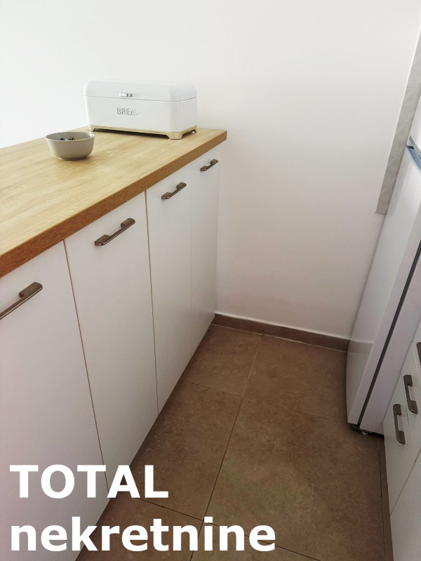 Slika 2 - Stan,NOVI SAD,TELEP,kv: 24.00, € 59740, ID: 1100901