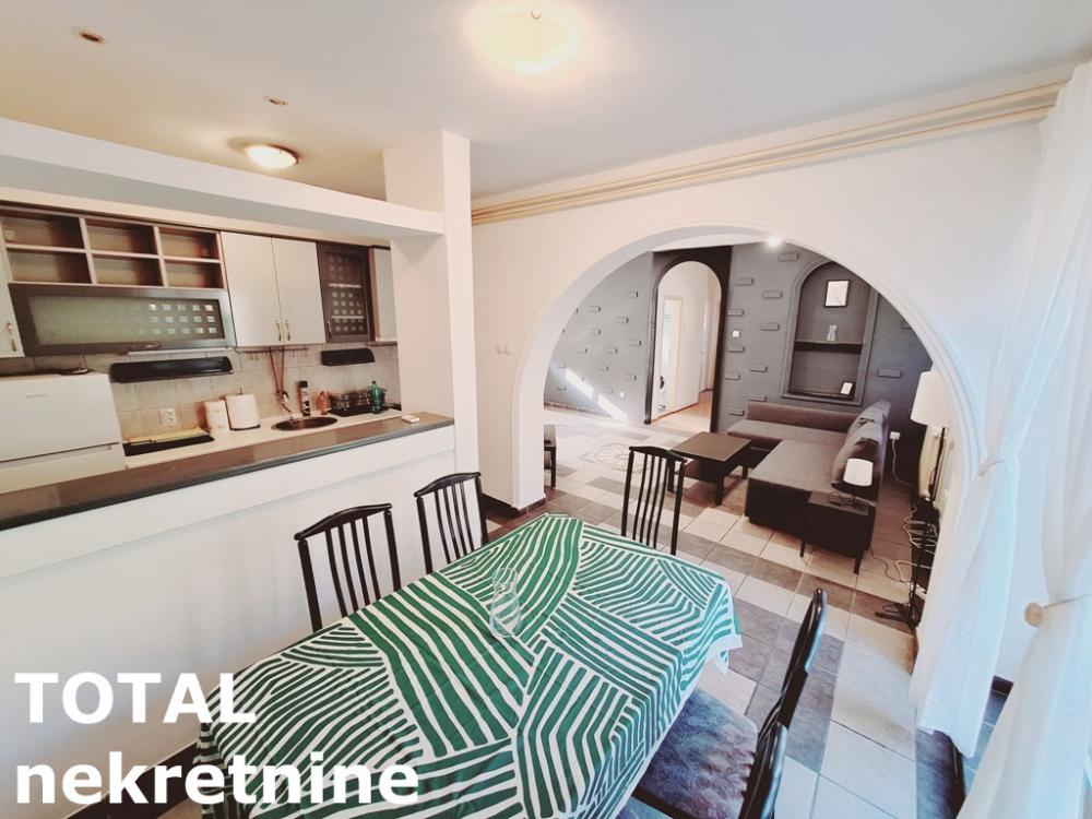 Slika 3 - Stan,NOVI SAD,CENTAR,kv: 103.00, € 200000, ID: 1099168