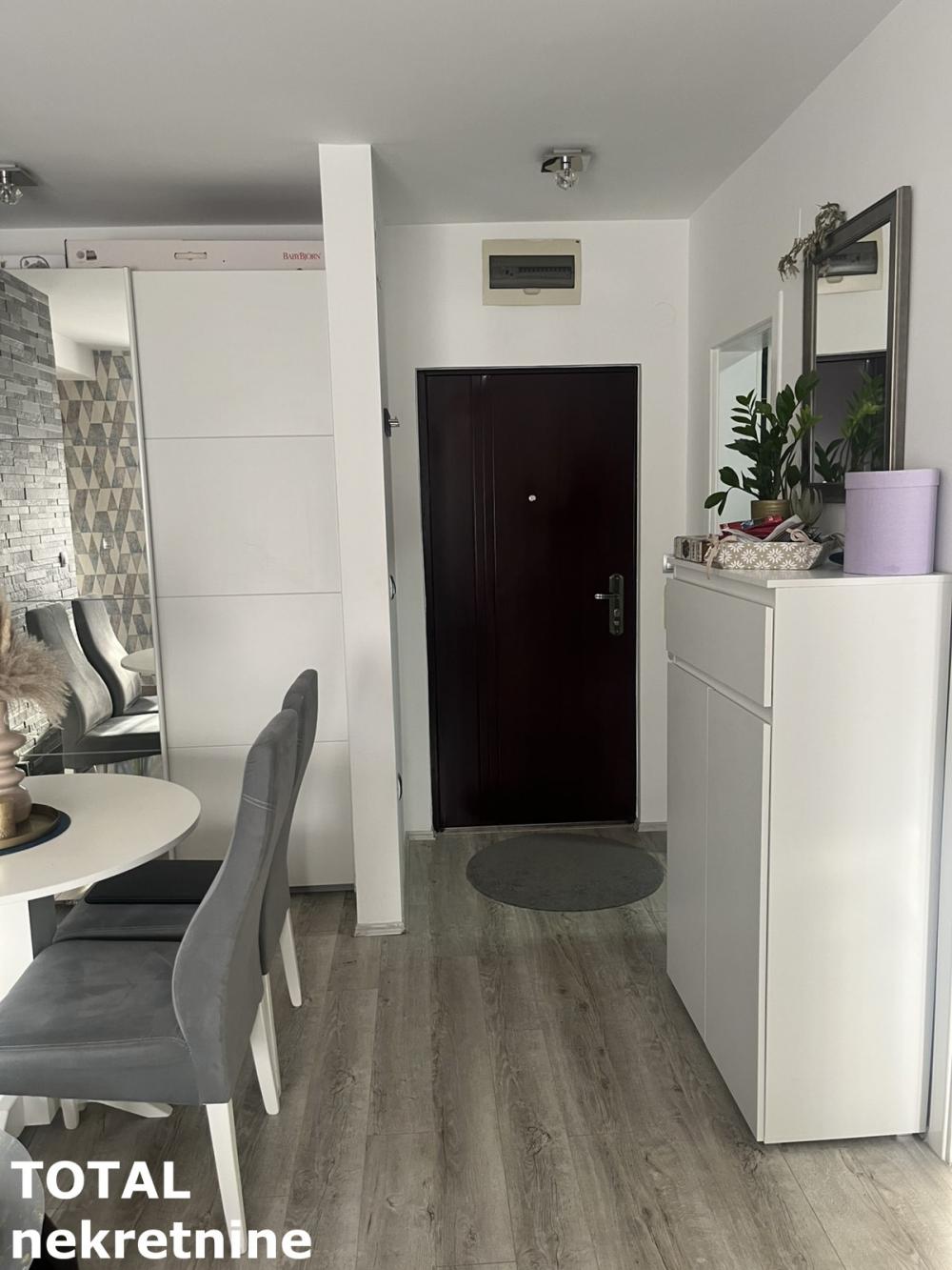 Slika 6 - Stan,NOVI SAD,TELEP,kv: 36.00, € 106090, ID: 1100414