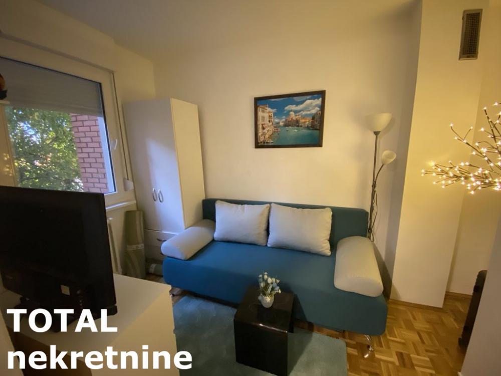 Slika 6 - Stan,NOVI SAD,AVIJACIJA,kv: 64.00, € 155000, ID: 1098841