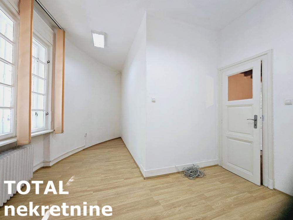 Slika 11 - Stan,NOVI SAD,CENTAR,kv: 107.00, € 260000, ID: 1098187