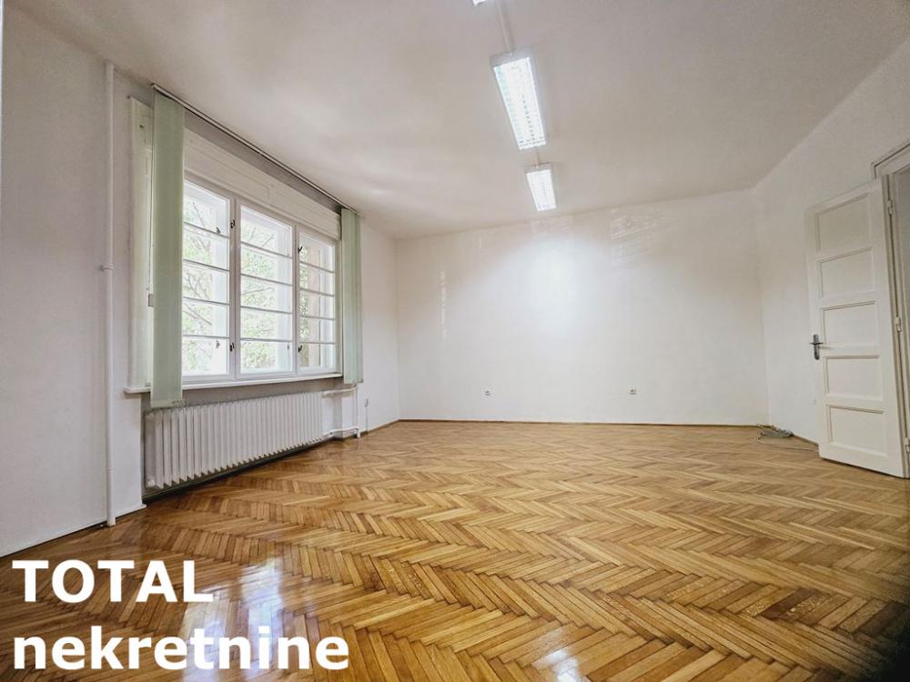 Slika 3 - Stan,NOVI SAD,CENTAR,kv: 107.00, € 260000, ID: 1098187