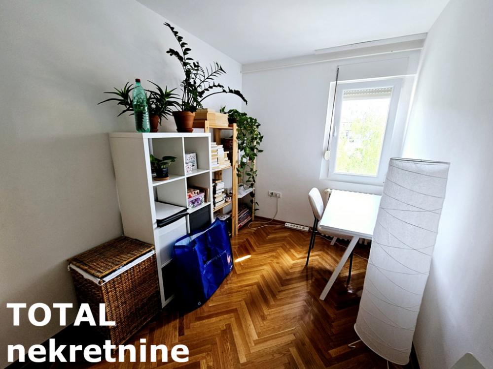 Slika 7 - Stan,NOVI SAD,CENTAR,kv: 55.00, € 167750, ID: 1100437