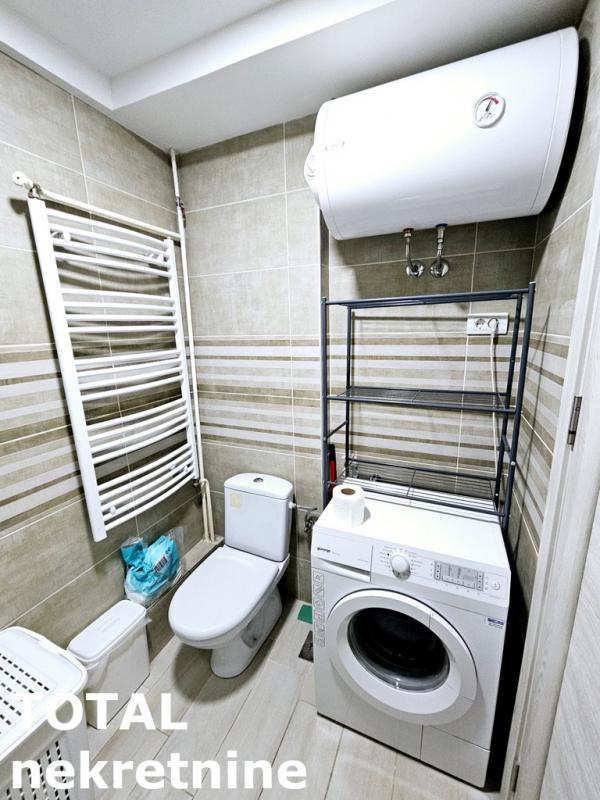 Slika 10 - Stan,NOVI SAD,CENTAR,kv: 55.00, € 167750, ID: 1100437