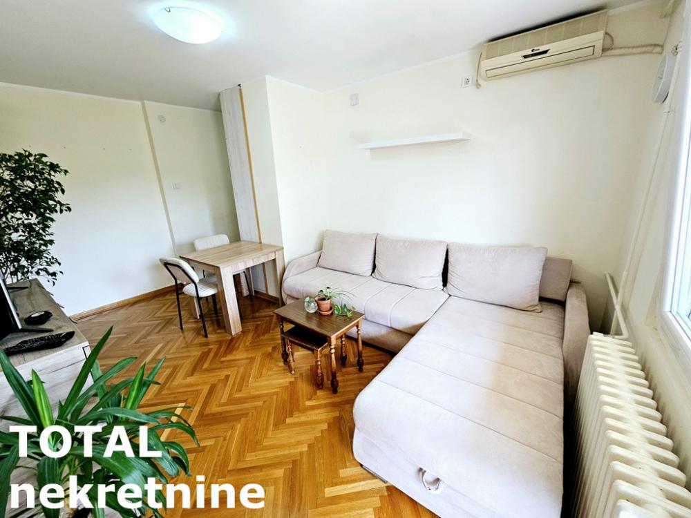 Slika 2 - Stan,NOVI SAD,CENTAR,kv: 55.00, € 167750, ID: 1100437