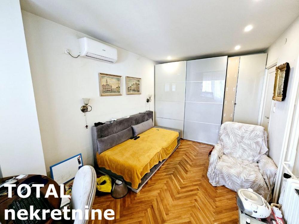 Slika 7 - Stan,NOVI SAD,LIMAN 4,kv: 86.00, € 220000, ID: 1100429