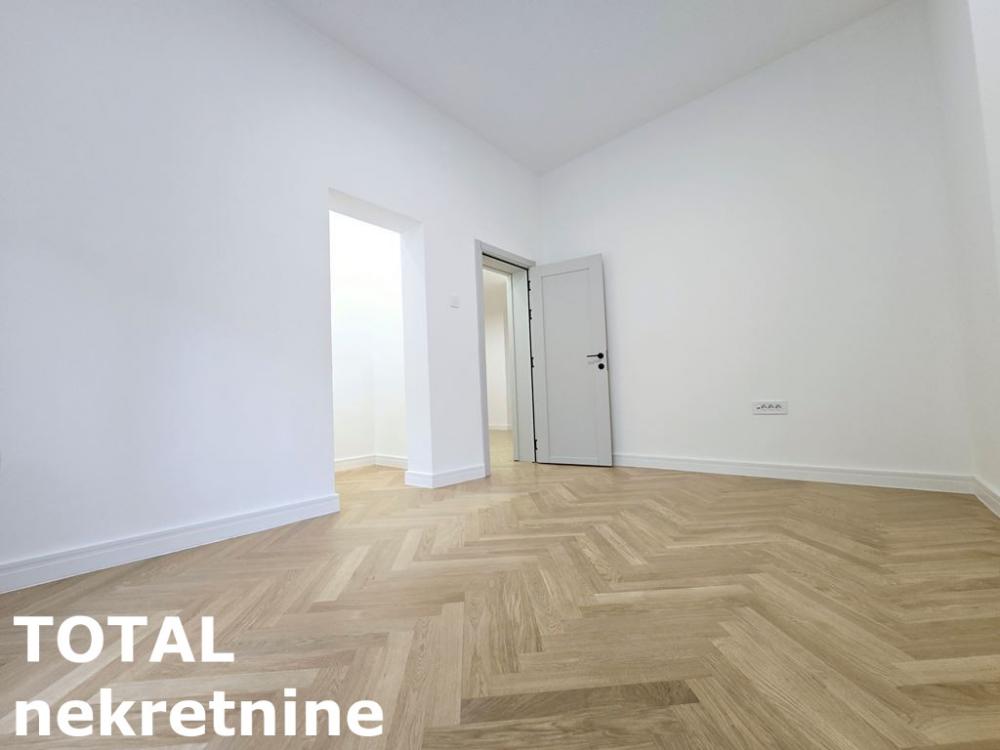 Slika 9 - Stan,NOVI SAD,CENTAR,kv: 112.00, € 392000, ID: 1100351