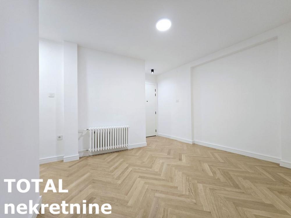 Slika 6 - Stan,NOVI SAD,CENTAR,kv: 112.00, € 392000, ID: 1100351