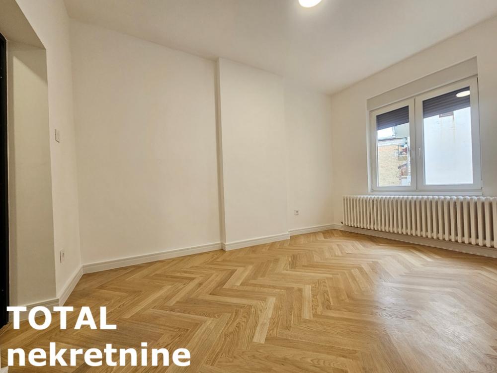 Slika 6 - Stan,NOVI SAD,CENTAR,kv: 85.00, € 297500, ID: 1100352