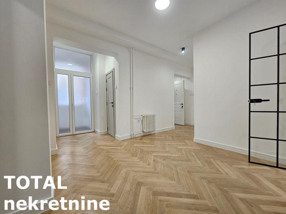 Slika 2 - Stan,NOVI SAD,CENTAR,kv: 85.00, € 297500, ID: 1100352