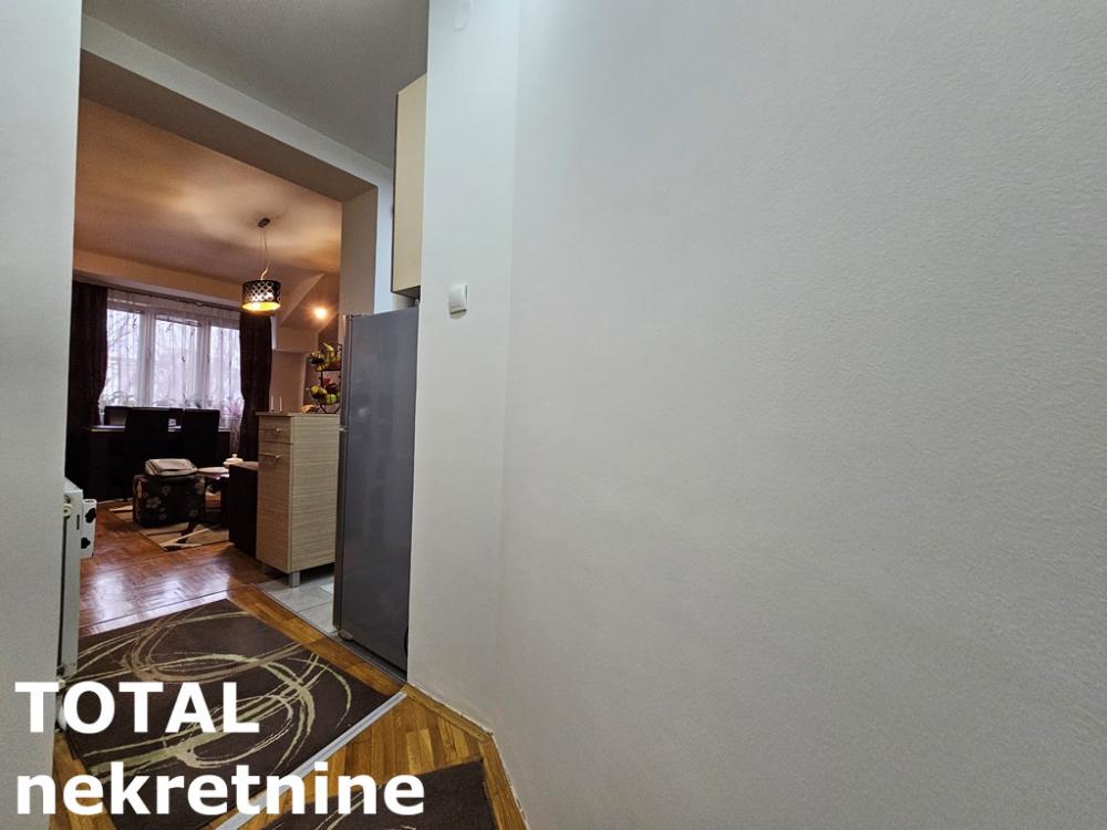 Slika 10 - Stan,NOVI SAD,CENTAR,kv: 41.00, € 115000, ID: 1100364