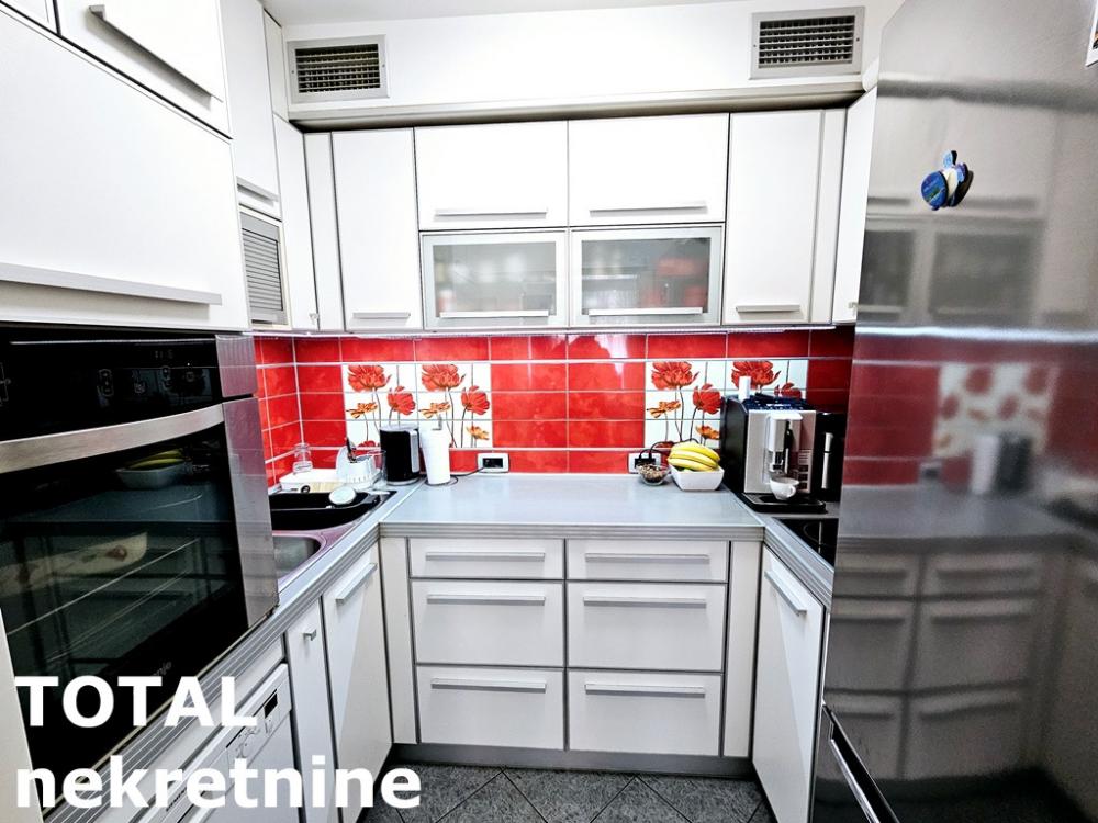 Slika 11 - Stan,NOVI SAD,CENTAR,kv: 105.00, € 319300, ID: 1100389