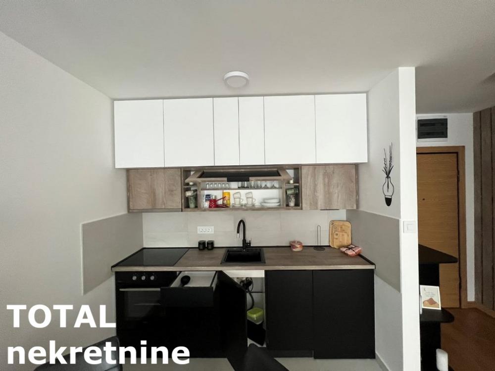 Slika 11 - Stan,NOVI SAD,CENTAR,kv: 48.00, € 185400, ID: 1099249