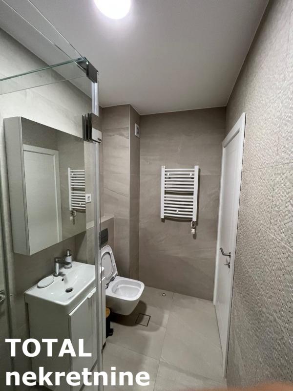 Slika 8 - Stan,NOVI SAD,CENTAR,kv: 48.00, € 185400, ID: 1099249