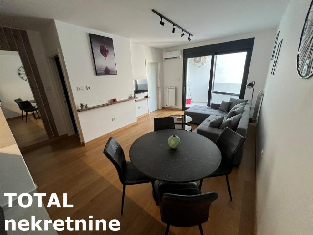 Slika 2 - Stan,NOVI SAD,CENTAR,kv: 48.00, € 185400, ID: 1099249