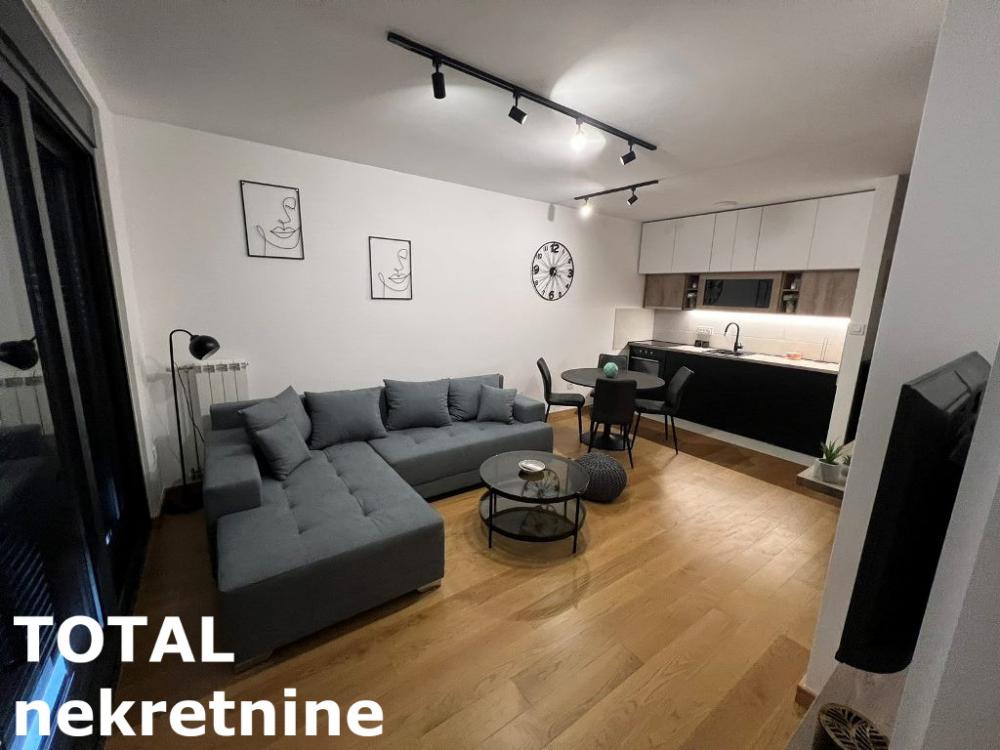 Slika 4 - Stan,NOVI SAD,CENTAR,kv: 48.00, € 185400, ID: 1099249