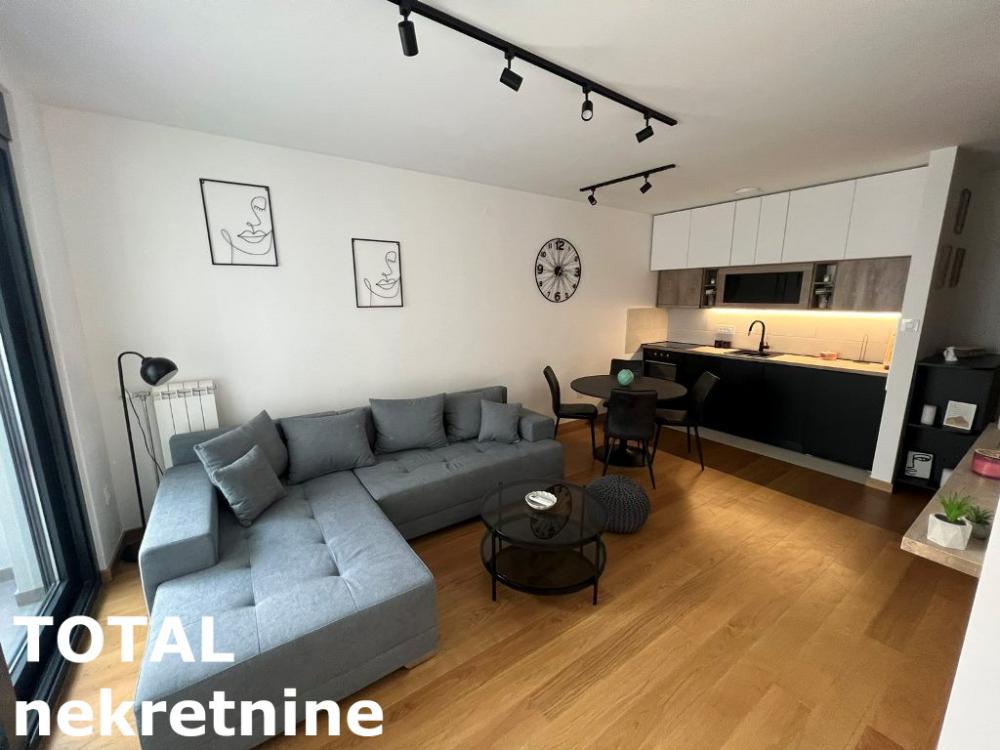 Slika 3 - Stan,NOVI SAD,CENTAR,kv: 48.00, € 185400, ID: 1099249