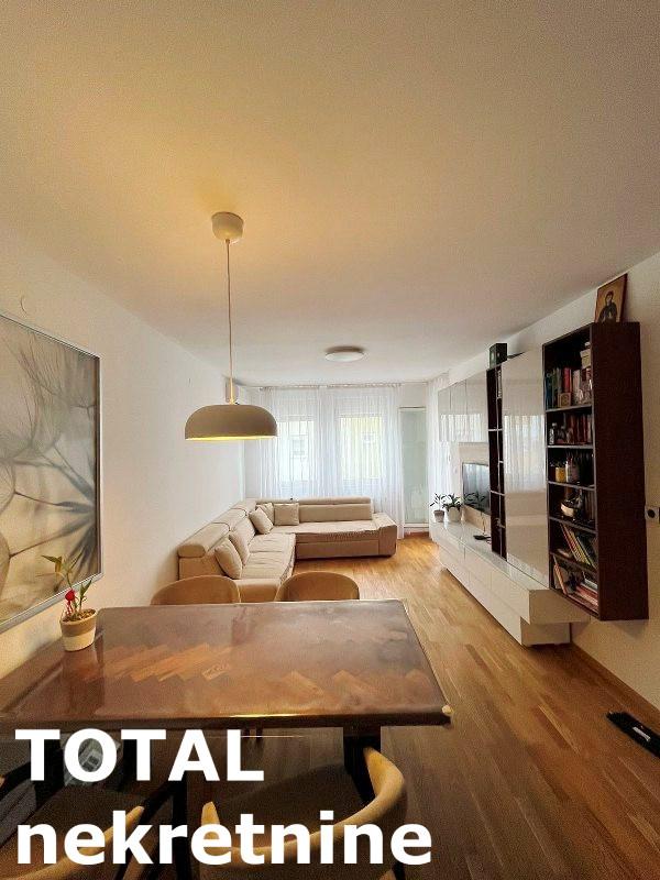 Glavna slika -Stan,NOVI SAD,CENTAR,kv: 62.00, € 200000, ID: 1098806