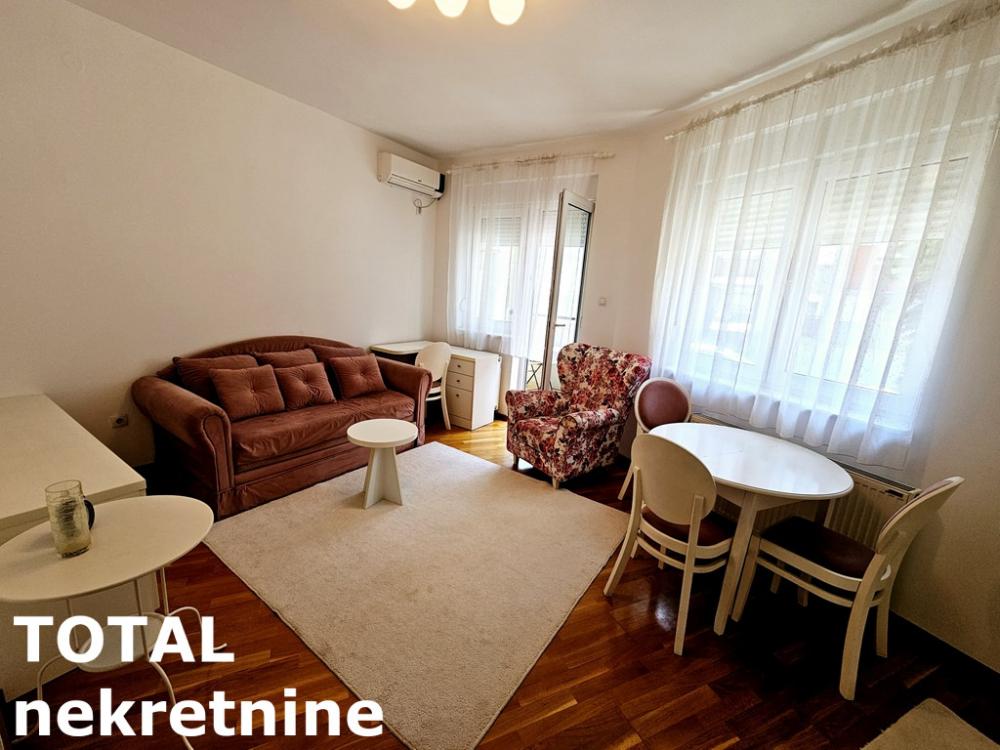 Slika 3 - Stan,NOVI SAD,GRBAVICA,kv: 34.00, € 128750, ID: 1100672