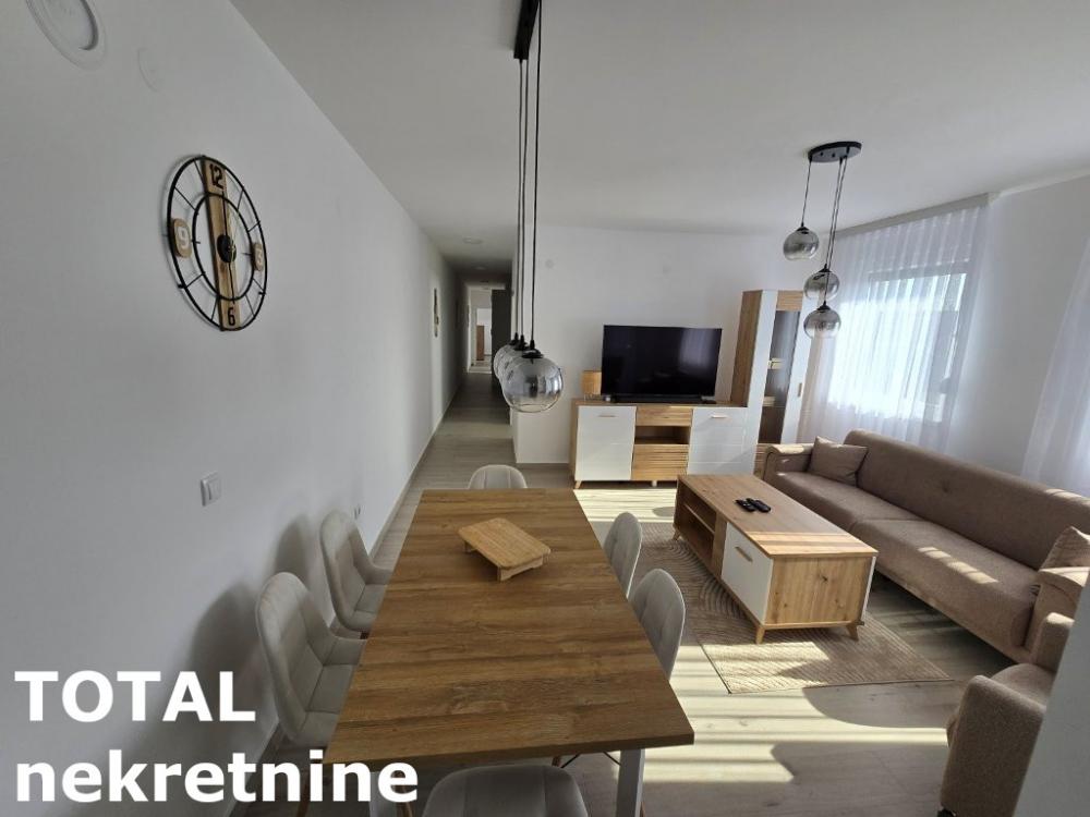 Slika 1 - Stan,NOVI SAD,ADICE,kv: 88.00, € 171000, ID: 1099560