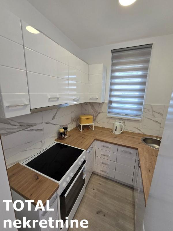 Slika 9 - Stan,NOVI SAD,ADICE,kv: 88.00, € 171000, ID: 1099560