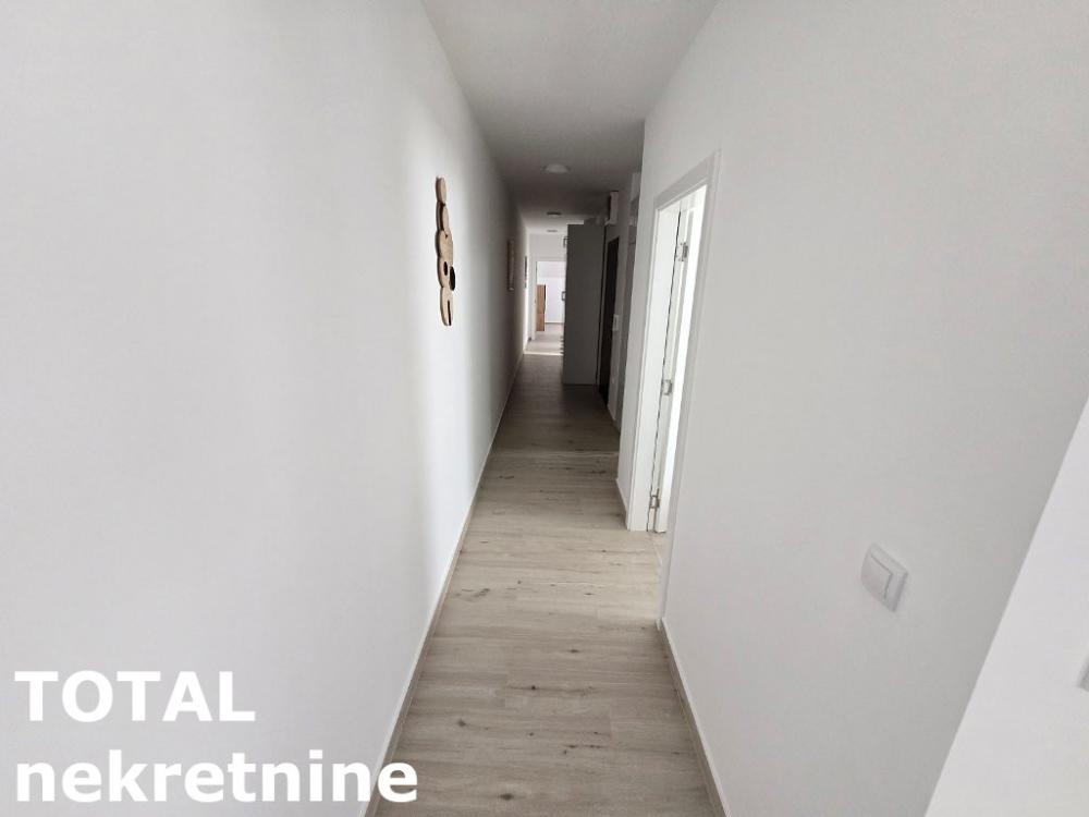 Slika 11 - Stan,NOVI SAD,ADICE,kv: 88.00, € 171000, ID: 1099560