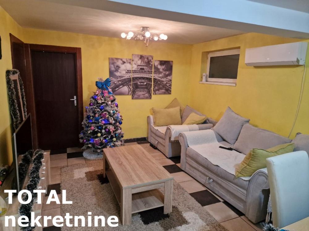 Slika 1 - Stan,NOVI SAD,CARA DUSANA,kv: 68.00, € 122570, ID: 1099805