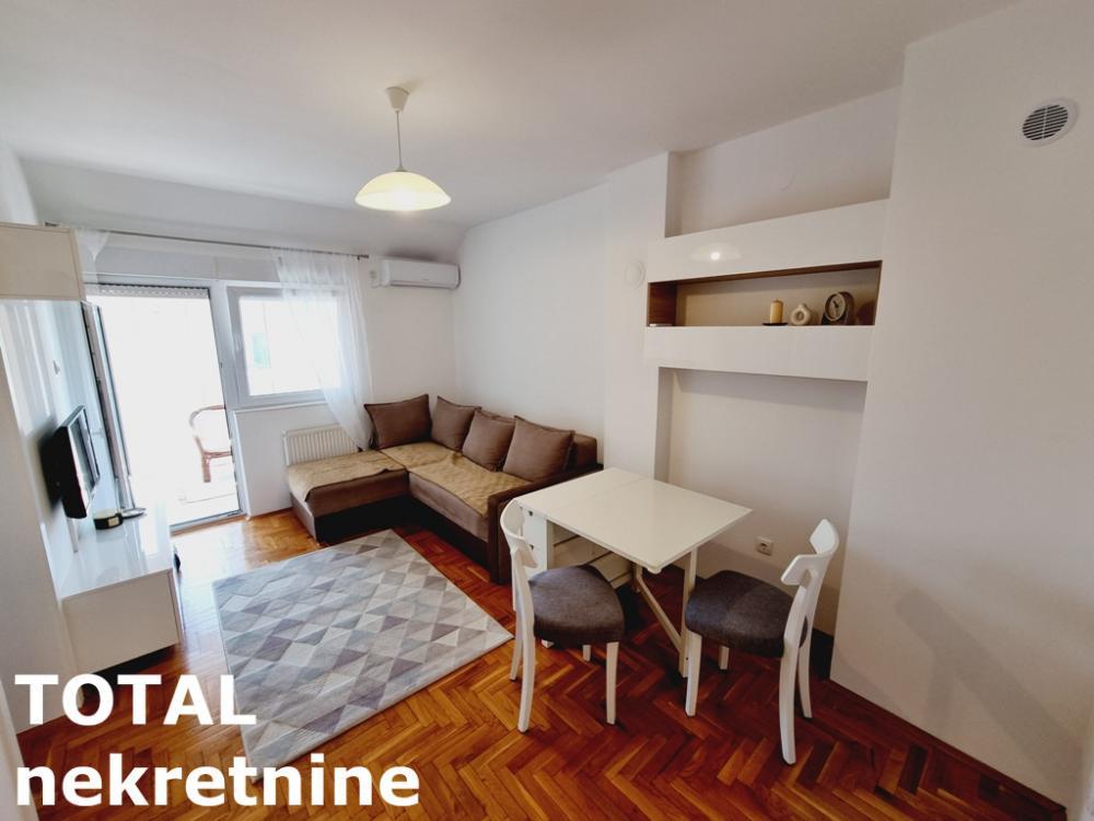 Glavna slika -Stan,NOVI SAD,CENTAR,kv: 39.00, € 130000, ID: 1100635