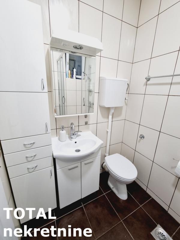 Slika 9 - Stan,NOVI SAD,CENTAR,kv: 39.00, € 130000, ID: 1100635