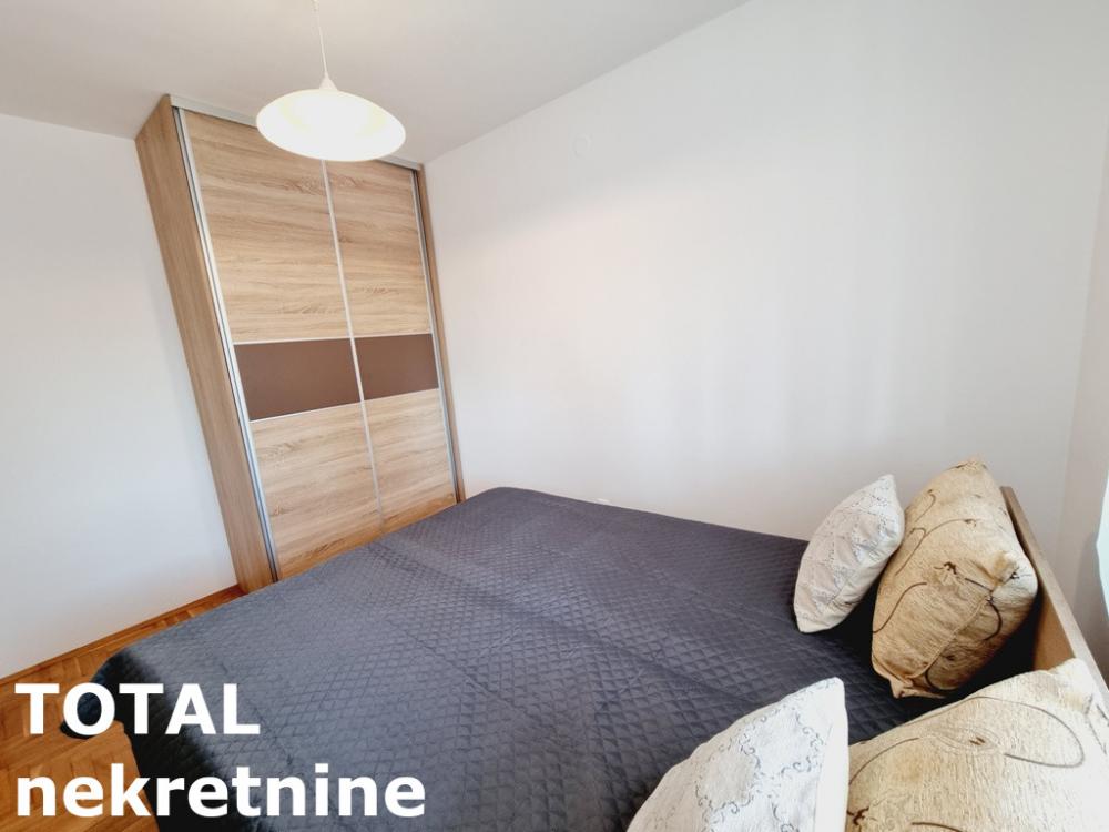 Slika 7 - Stan,NOVI SAD,CENTAR,kv: 39.00, € 130000, ID: 1100635