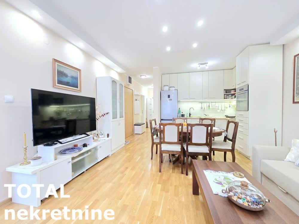 Slika 1 - Stan,NOVI SAD,ADICE,kv: 71.00, € 152650, ID: 1099577