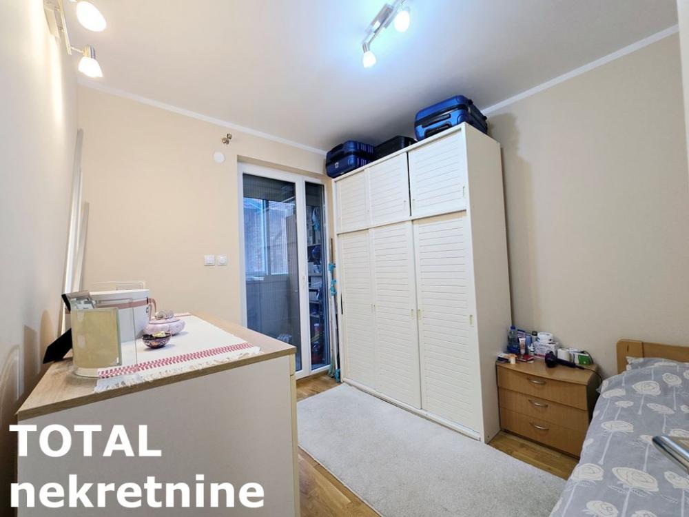 Slika 7 - Stan,NOVI SAD,ADICE,kv: 71.00, € 152650, ID: 1099577