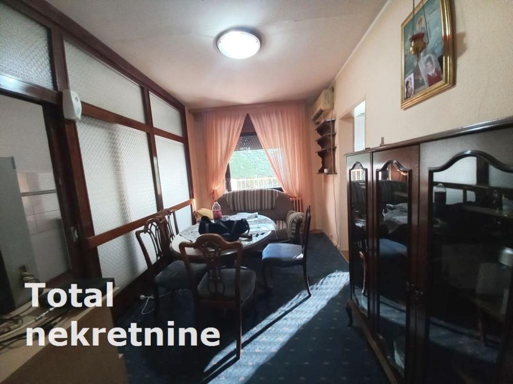 Slika 5 - Stan,PETROVARADIN,BLOK 8,kv: 63.00, € 110000, ID: 1093902