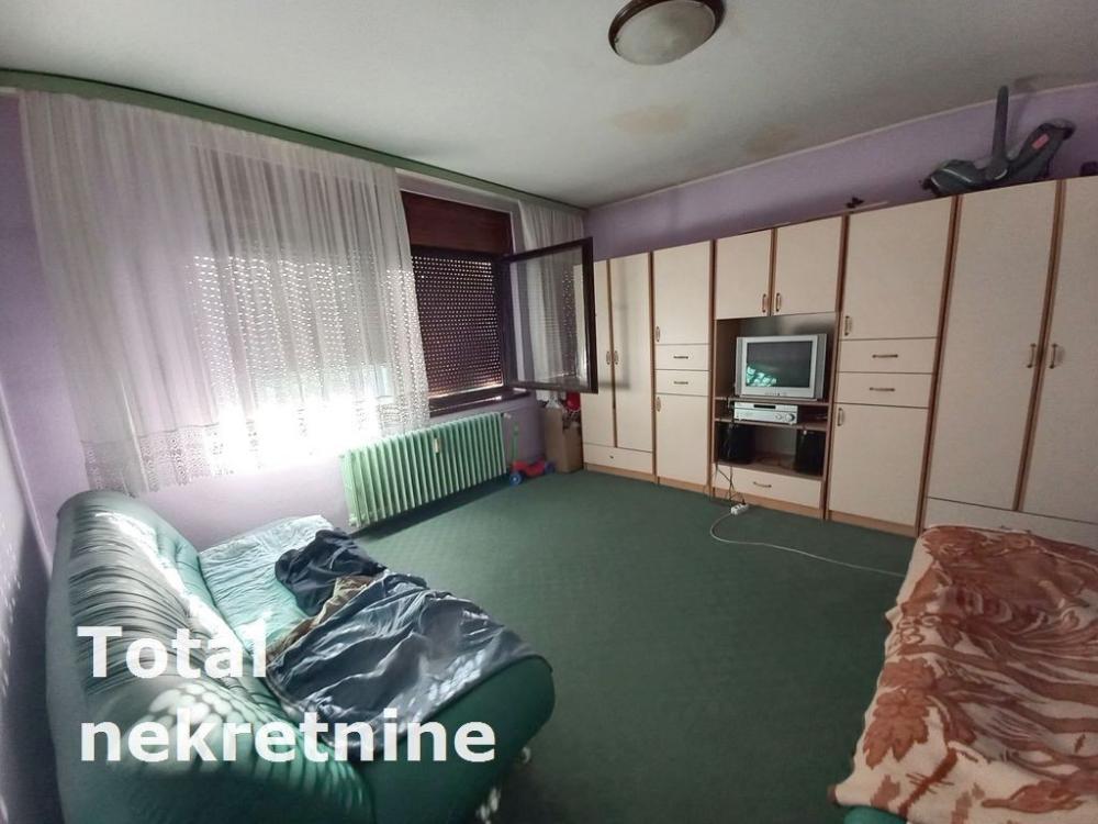 Glavna slika -Stan,PETROVARADIN,BLOK 8,kv: 63.00, € 110000, ID: 1093902
