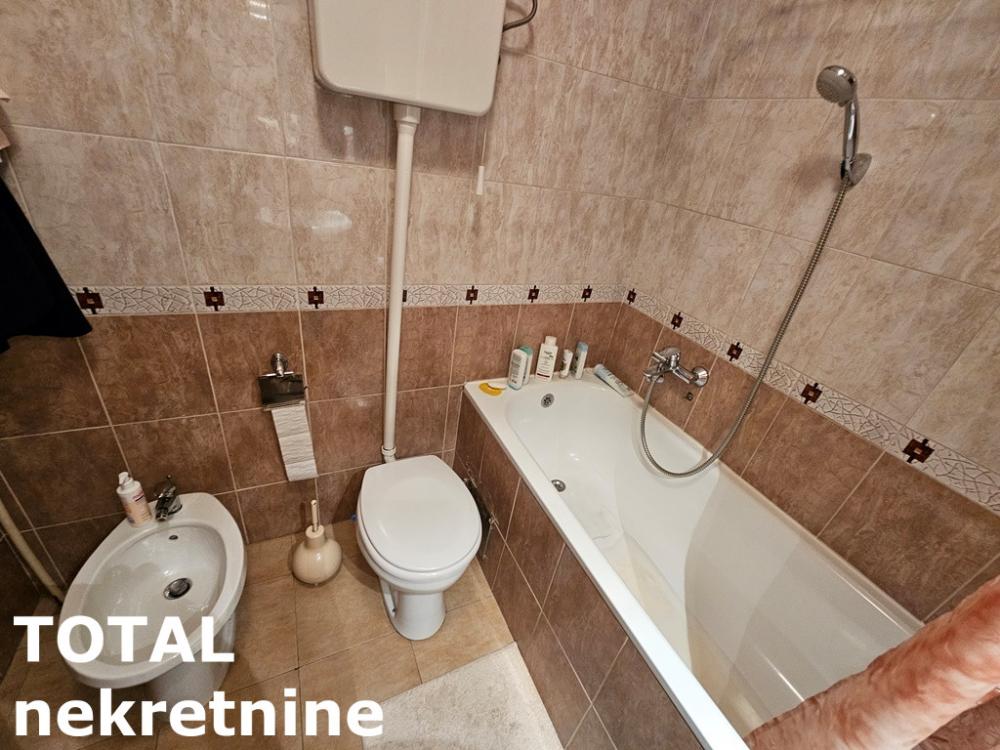 Slika 11 - Stan,NOVI SAD,NOVA DETELINARA,kv: 143.00, € 250000, ID: 1095585