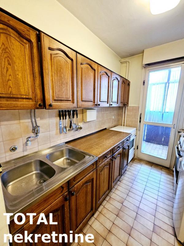 Slika 10 - Stan,NOVI SAD,BULEVAR,kv: 74.00, € 206000, ID: 1100904