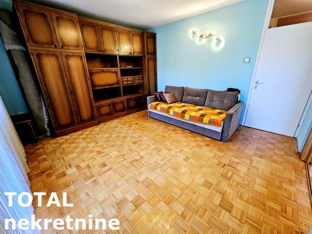 Slika 2 - Stan,NOVI SAD,BULEVAR,kv: 74.00, € 206000, ID: 1100904