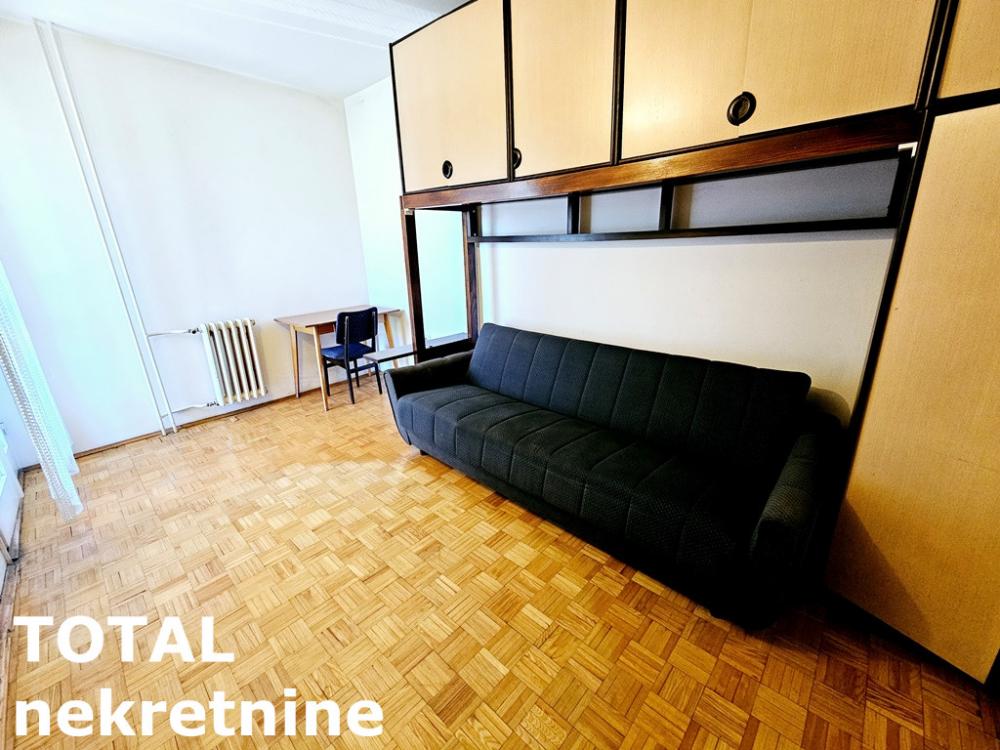 Slika 3 - Stan,NOVI SAD,BULEVAR,kv: 74.00, € 206000, ID: 1100904