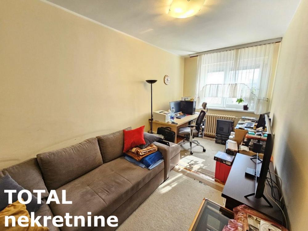 Slika 9 - Stan,NOVI SAD,TELEP,kv: 94.00, € 195000, ID: 1100079