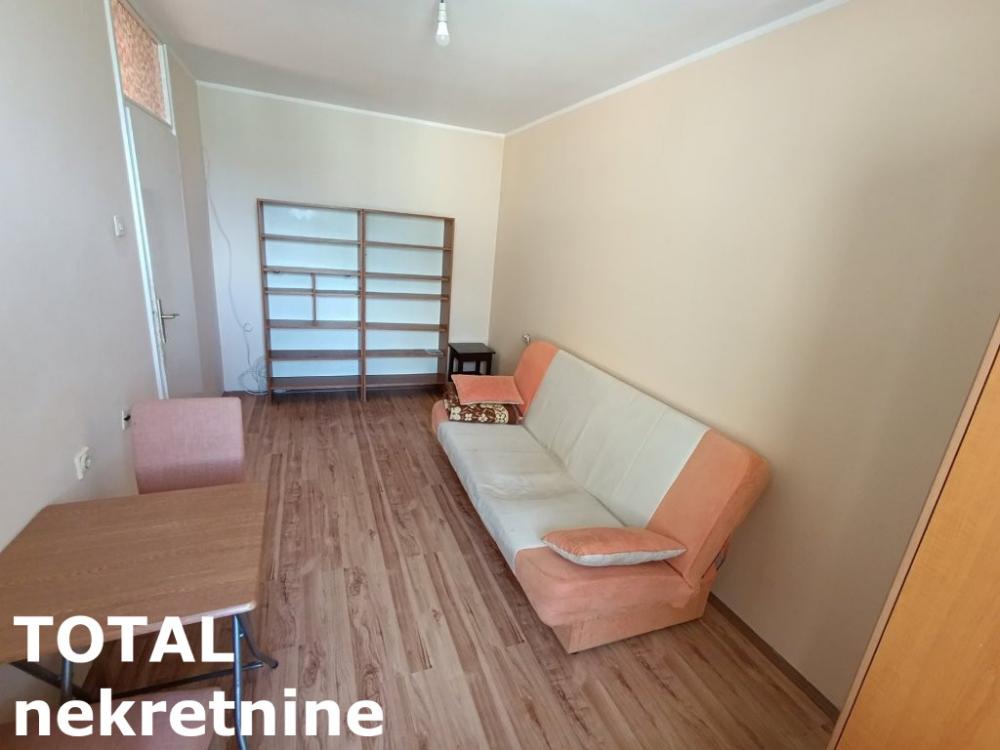 Slika 5 - Stan,NOVI SAD,GRBAVICA,kv: 22.00, € 61800, ID: 1099817
