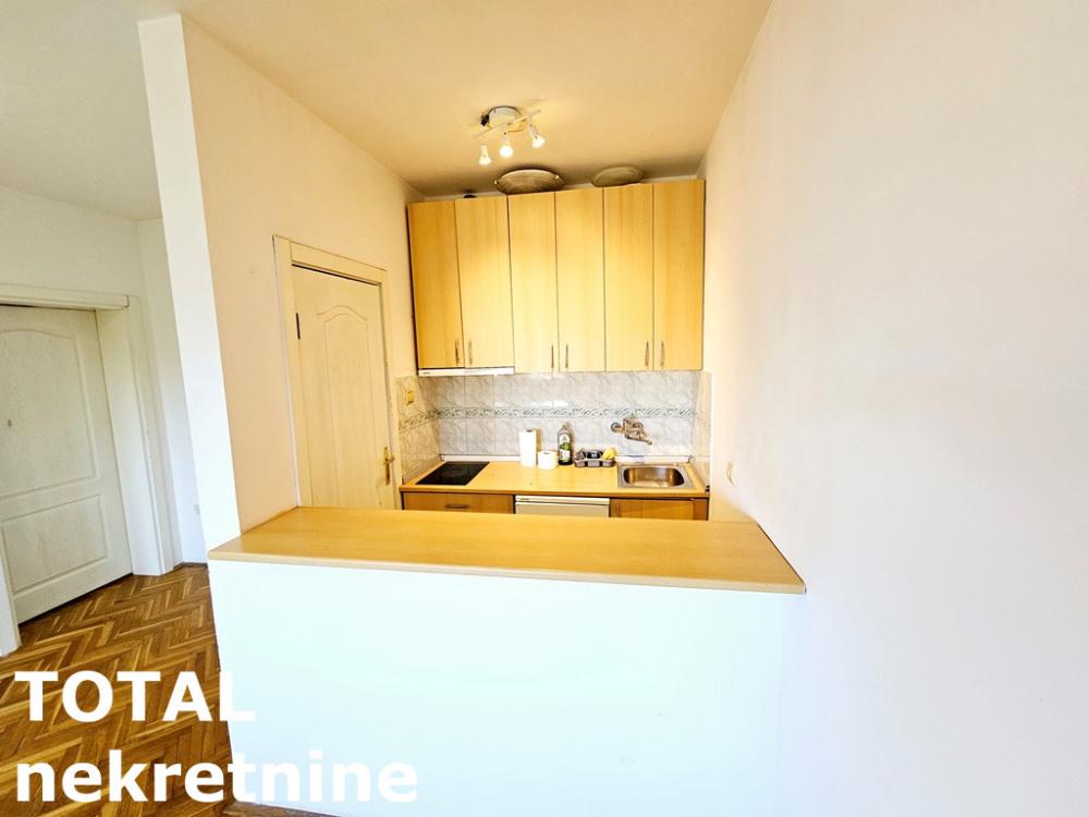 Slika 6 - Stan,NOVI SAD,CENTAR,kv: 42.00, € 123600, ID: 1100554