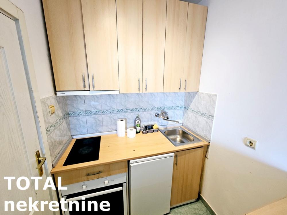 Slika 5 - Stan,NOVI SAD,CENTAR,kv: 42.00, € 123600, ID: 1100554