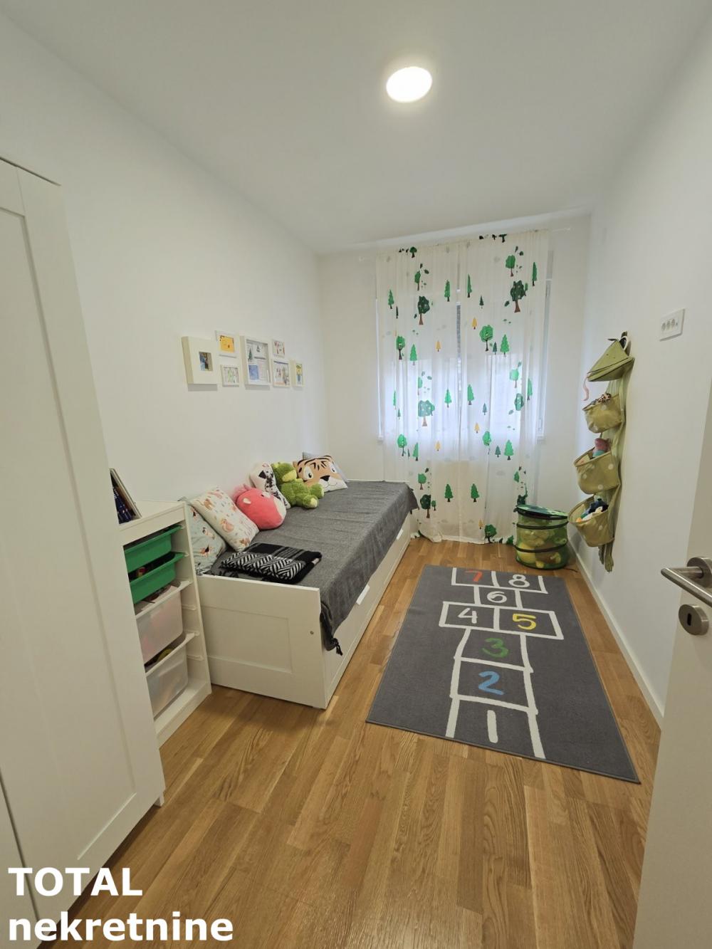 Slika 7 - Stan,NOVI SAD,NOVO NASELJE ŠONSI,kv: 58.00, € 200000, ID: 1099337