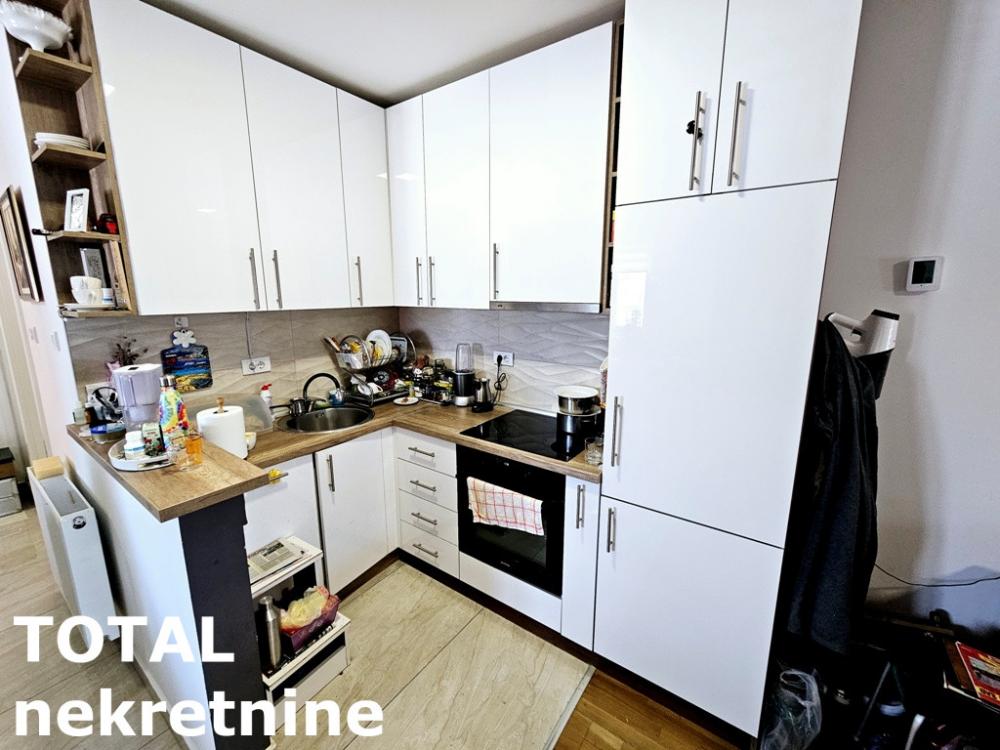 Slika 6 - Stan,NOVI SAD,ADICE,kv: 52.00, € 140000, ID: 1097686