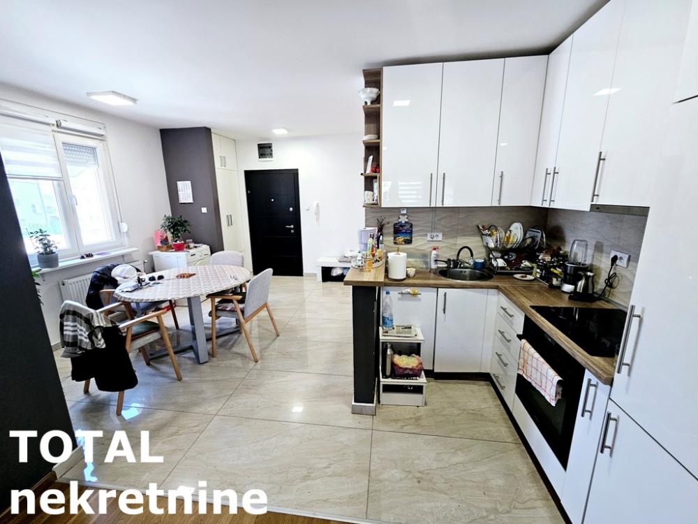 Slika 4 - Stan,NOVI SAD,ADICE,kv: 52.00, € 140000, ID: 1097686