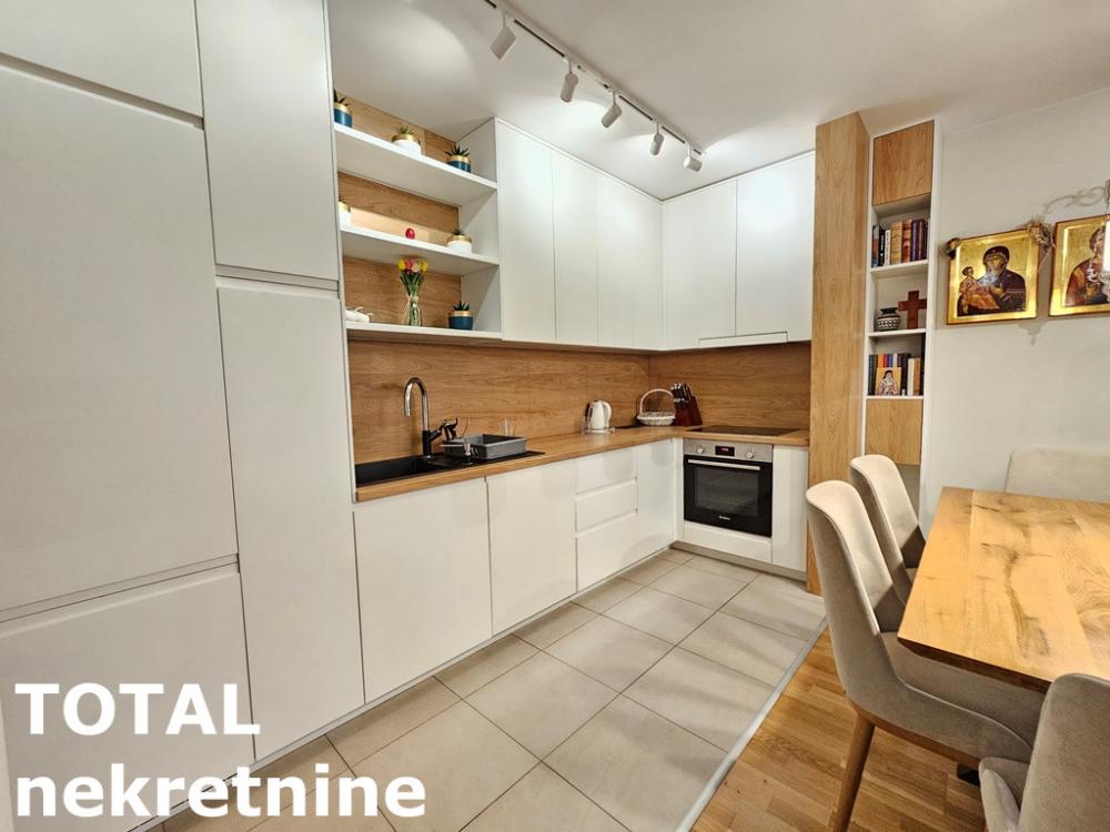 Slika 4 - Stan,NOVI SAD,NOVA DETELINARA,kv: 111.00, € 277500, ID: 1099474