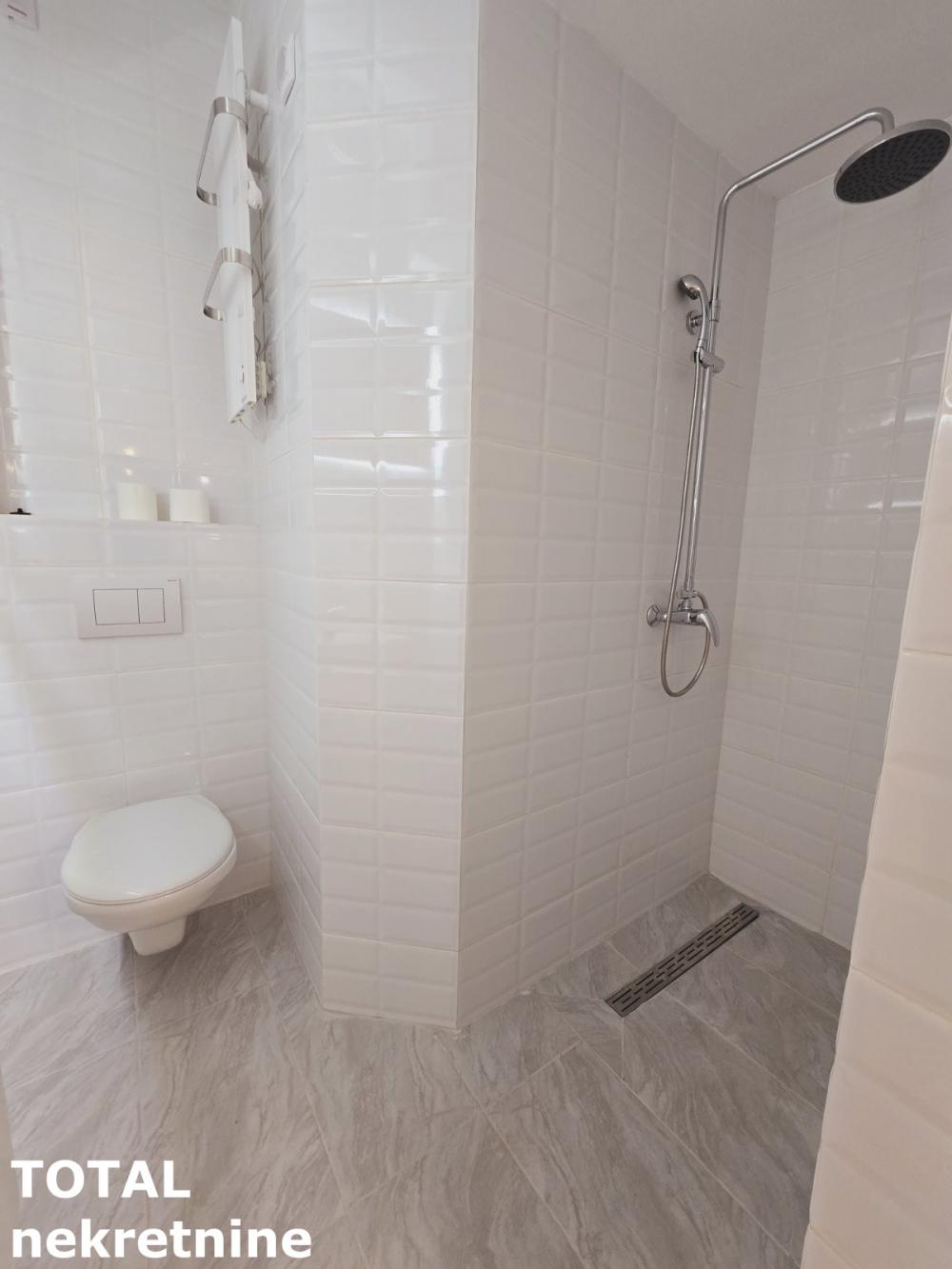 Slika 7 - Stan,NOVI SAD,CENTAR,kv: 37.00, € 114700, ID: 1099177