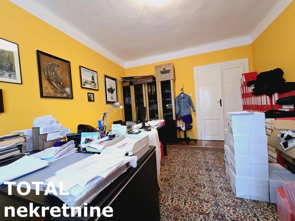 Slika 3 - Stan,NOVI SAD,CENTAR,kv: 82.00, € 254000, ID: 1099087